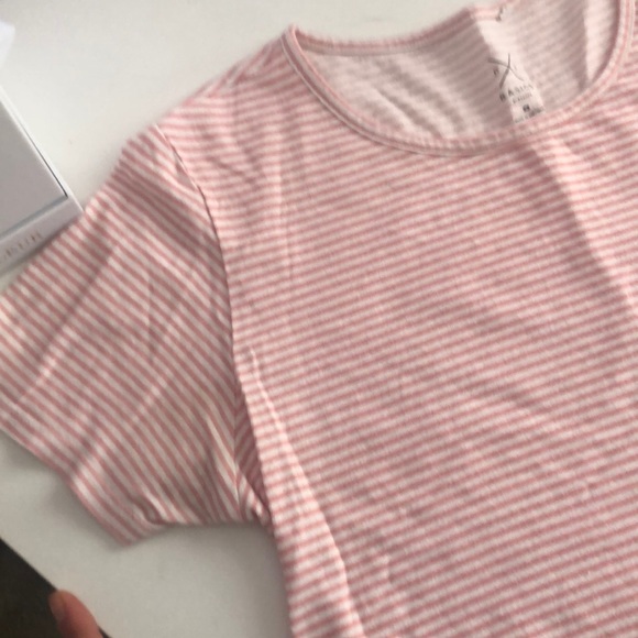 Pacsun crop tee - Picture 2 of 4